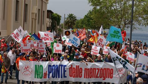 Villa San Giovanni, manifestazione contro la costruzione